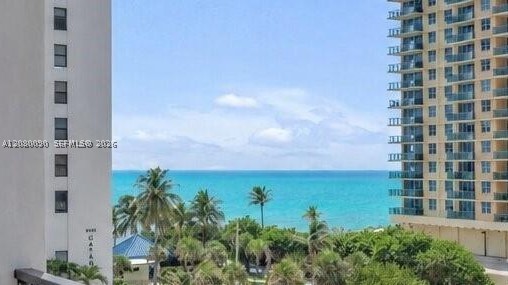 #<MlsListing:0x00007ff7ba55d340>