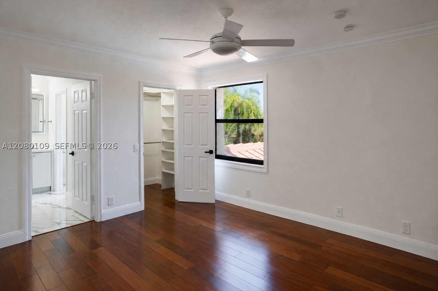 1672 Victoria Pointe Cir, Weston FL 33327