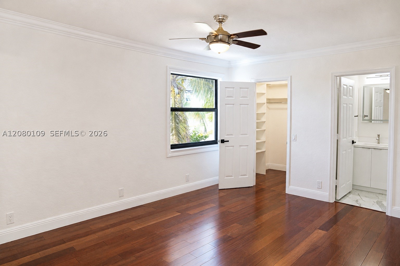 1672 Victoria Pointe Cir, Weston FL 33327
