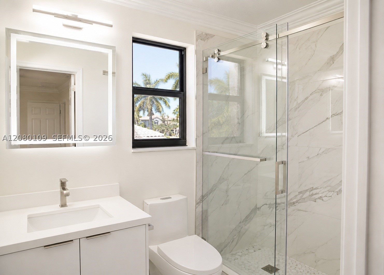 1672 Victoria Pointe Cir, Weston FL 33327