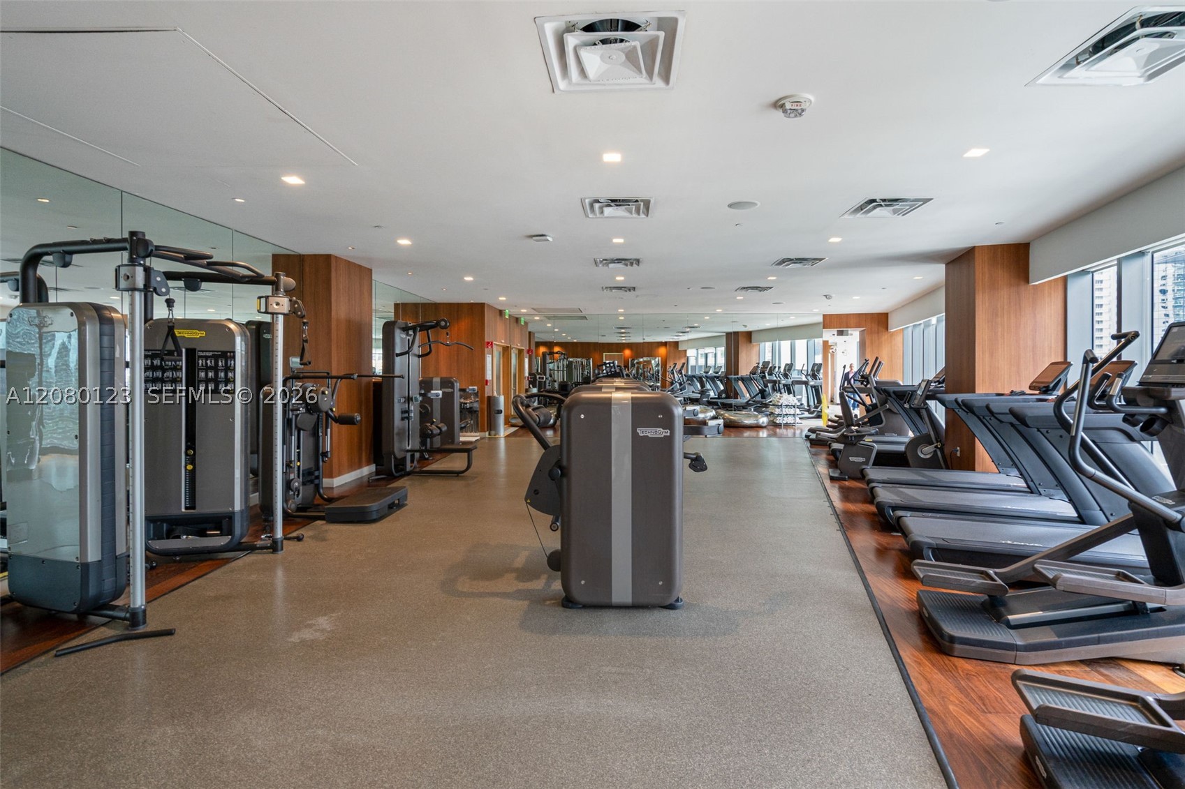 1300 S Miami Ave #PH5209, Miami FL 33130