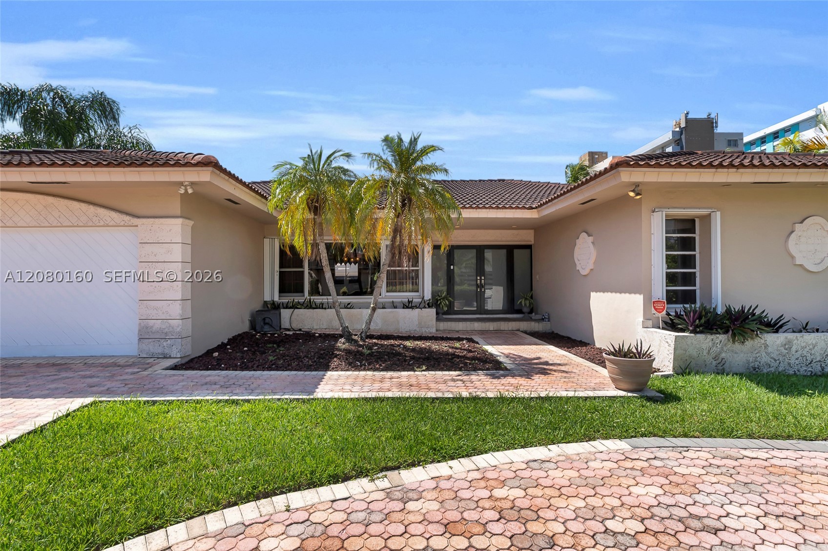 2930 NE 164th St, North Miami Beach FL 33160