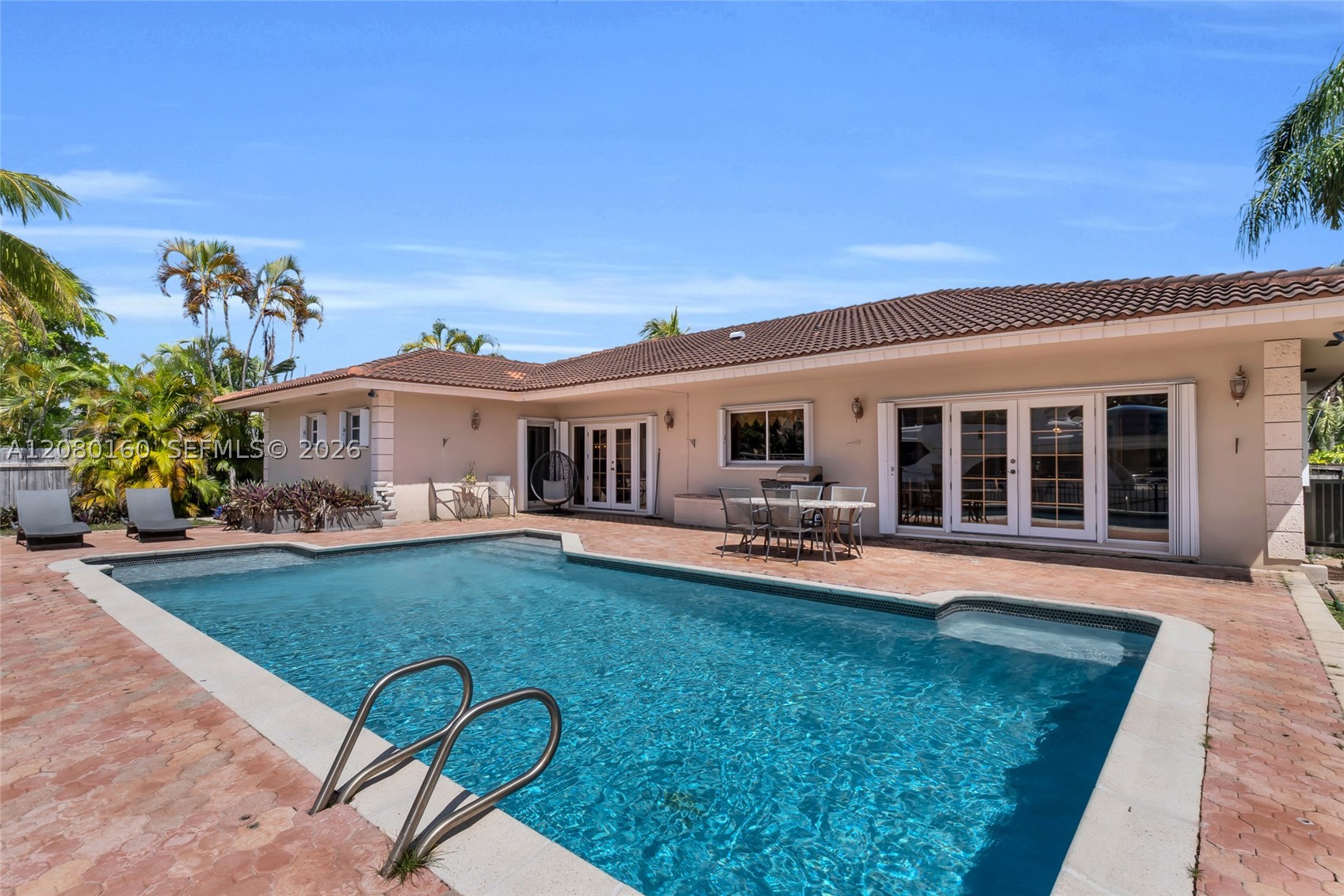 2930 NE 164th St, North Miami Beach FL 33160