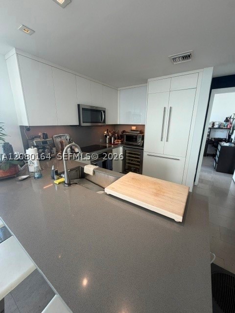 68 SE 6th St #1912, Miami FL 33131