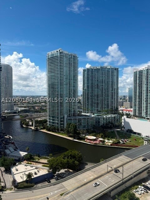 68 SE 6th St #1912, Miami FL 33131