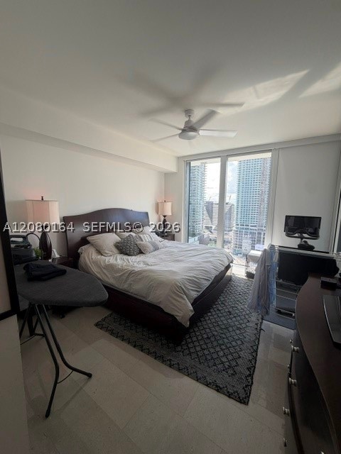 68 SE 6th St #1912, Miami FL 33131