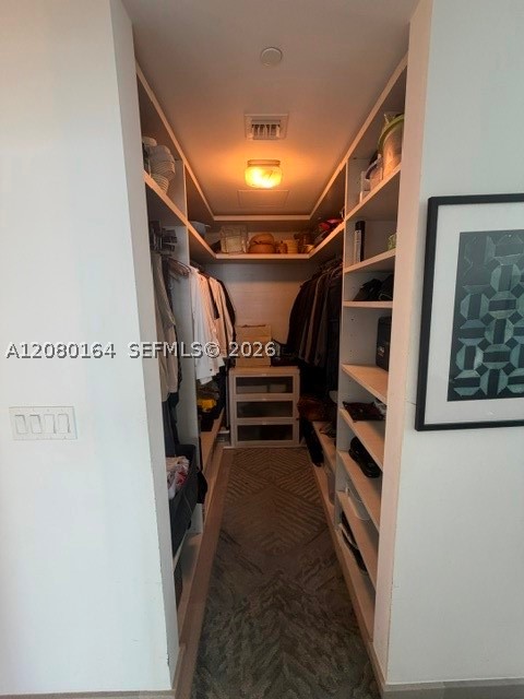 68 SE 6th St #1912, Miami FL 33131