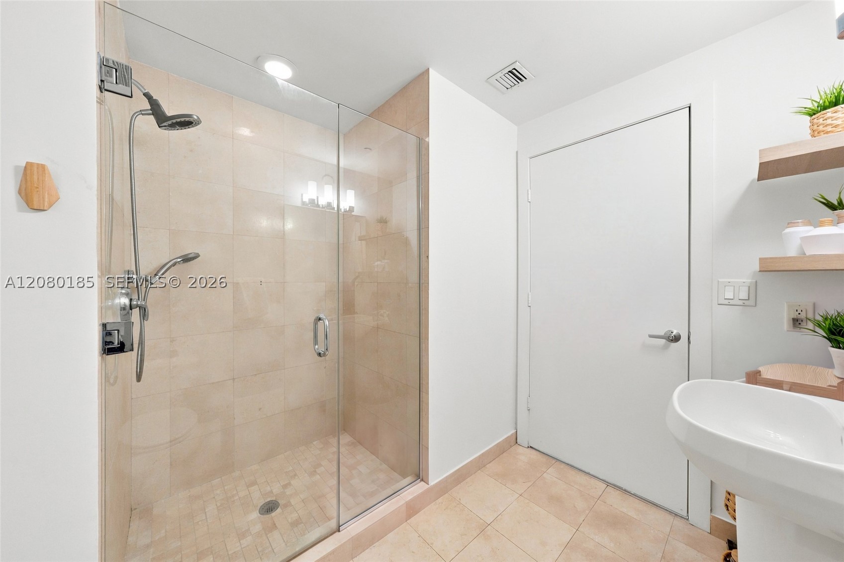 1050 Brickell Ave #214, Miami FL 33131