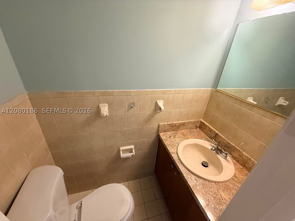 5391 W 22nd Ct #205, Hialeah FL 33016
