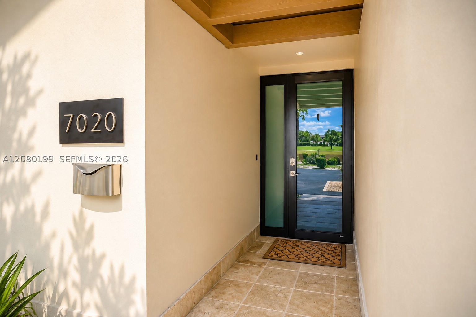 7020 Crown Gate Dr #7020, Miami Lakes FL 33014