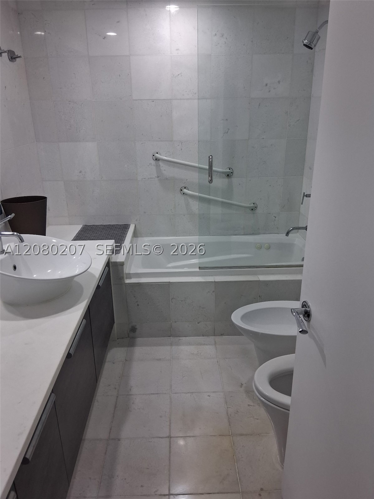 2950 NE 188th St #247, Aventura FL 33180