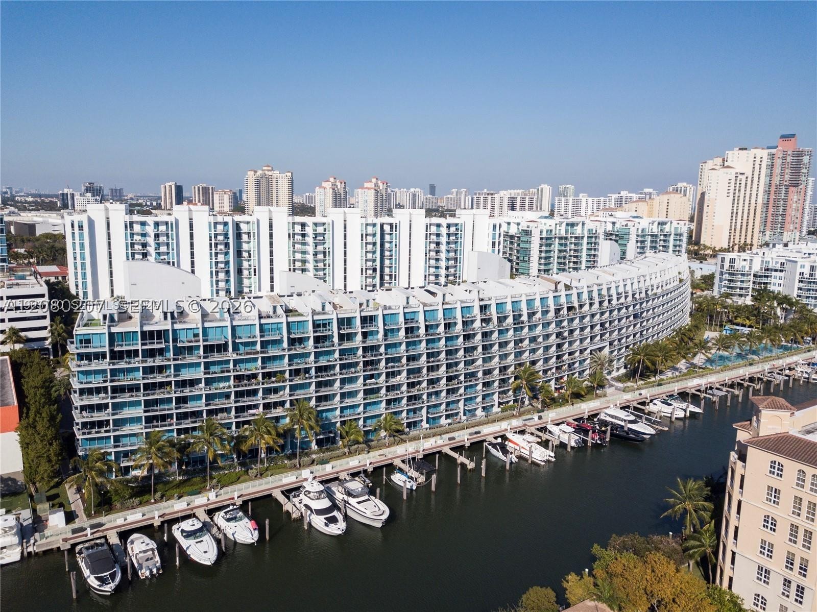 2950 NE 188th St #247, Aventura FL 33180