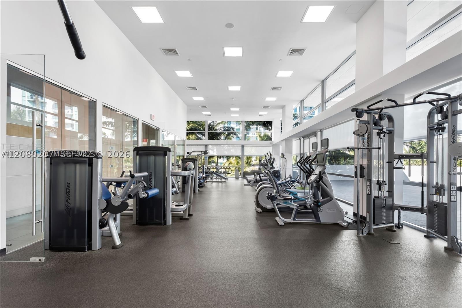 2950 NE 188th St #247, Aventura FL 33180
