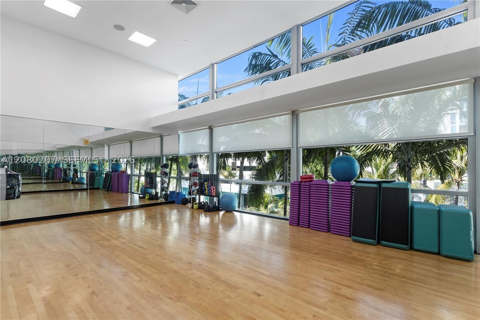 2950 NE 188th St #247, Aventura FL 33180