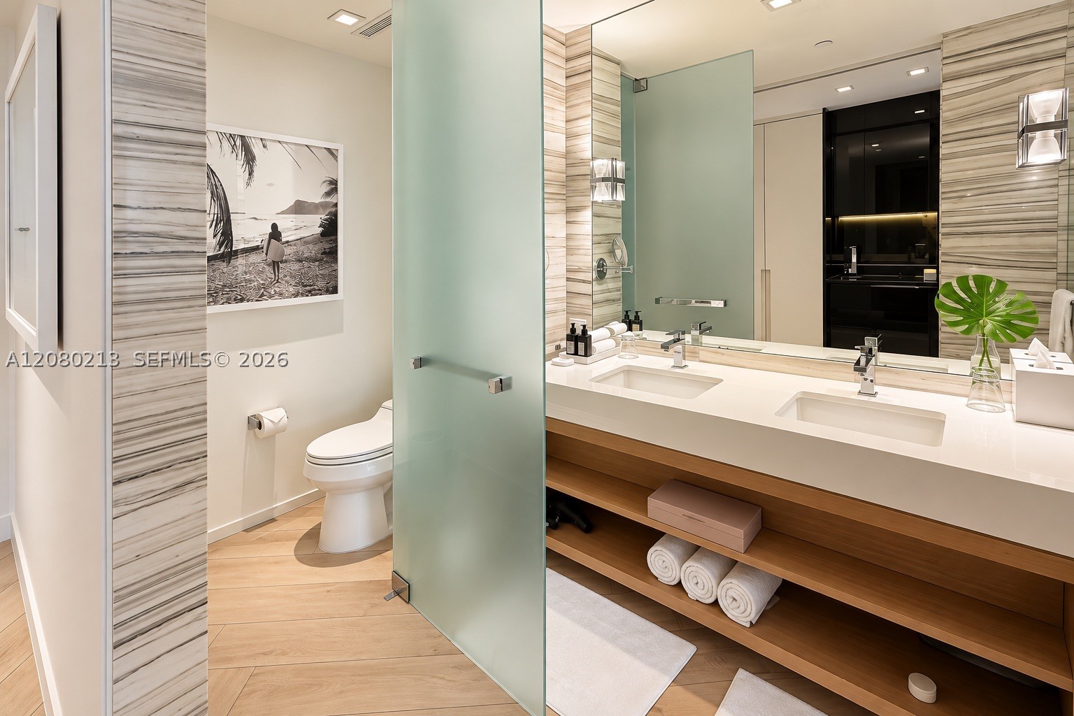 2201 Collins Ave #807, Miami Beach FL 33139