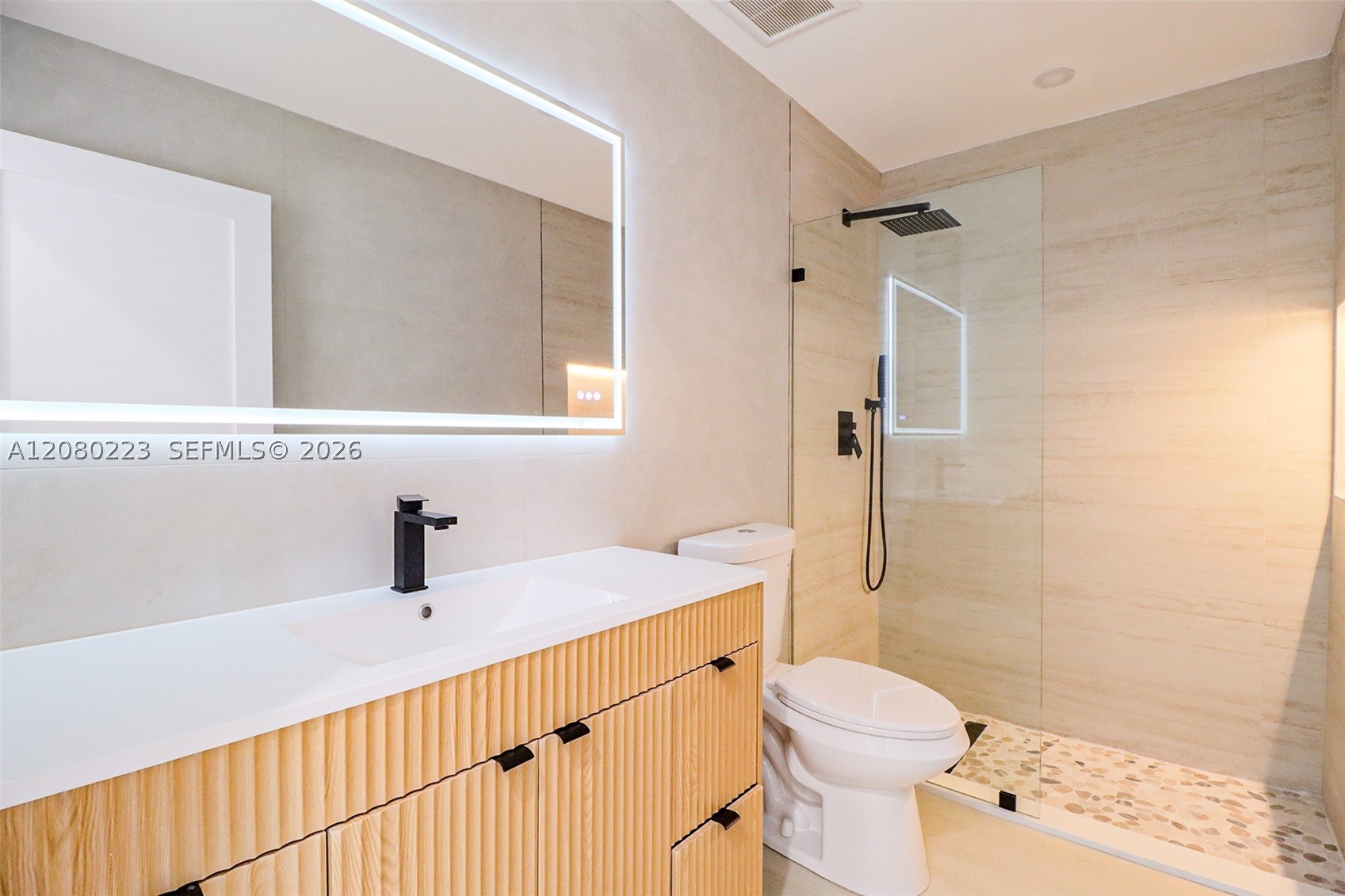 10262 SW 9th Ln, Pembroke Pines FL 33025