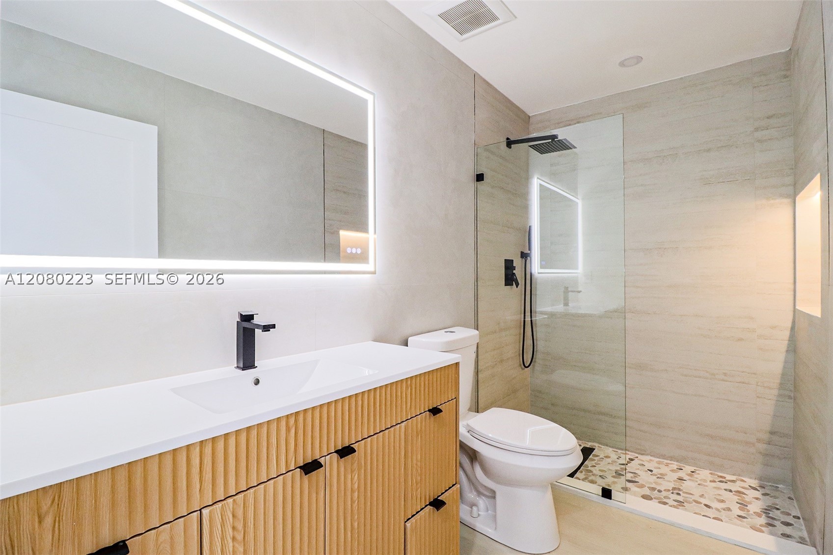 10262 SW 9th Ln, Pembroke Pines FL 33025