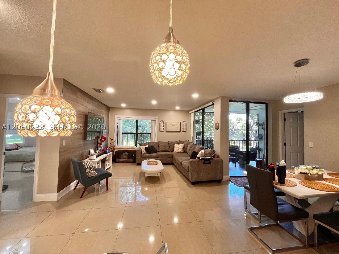 4511 S Carambola Cir S #27300, Coconut Creek FL 33066