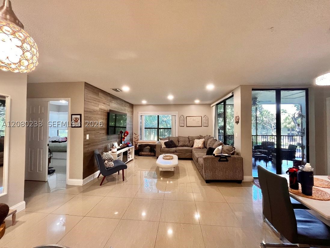 4511 S Carambola Cir S #27300, Coconut Creek FL 33066