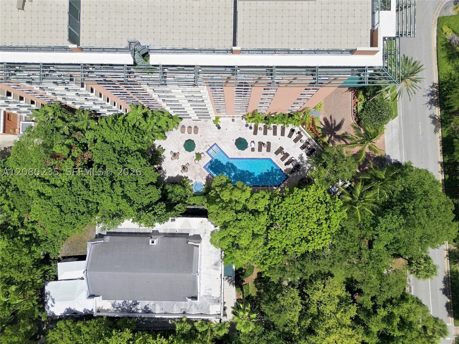 2951 S Bayshore Dr #305, Miami FL 33133