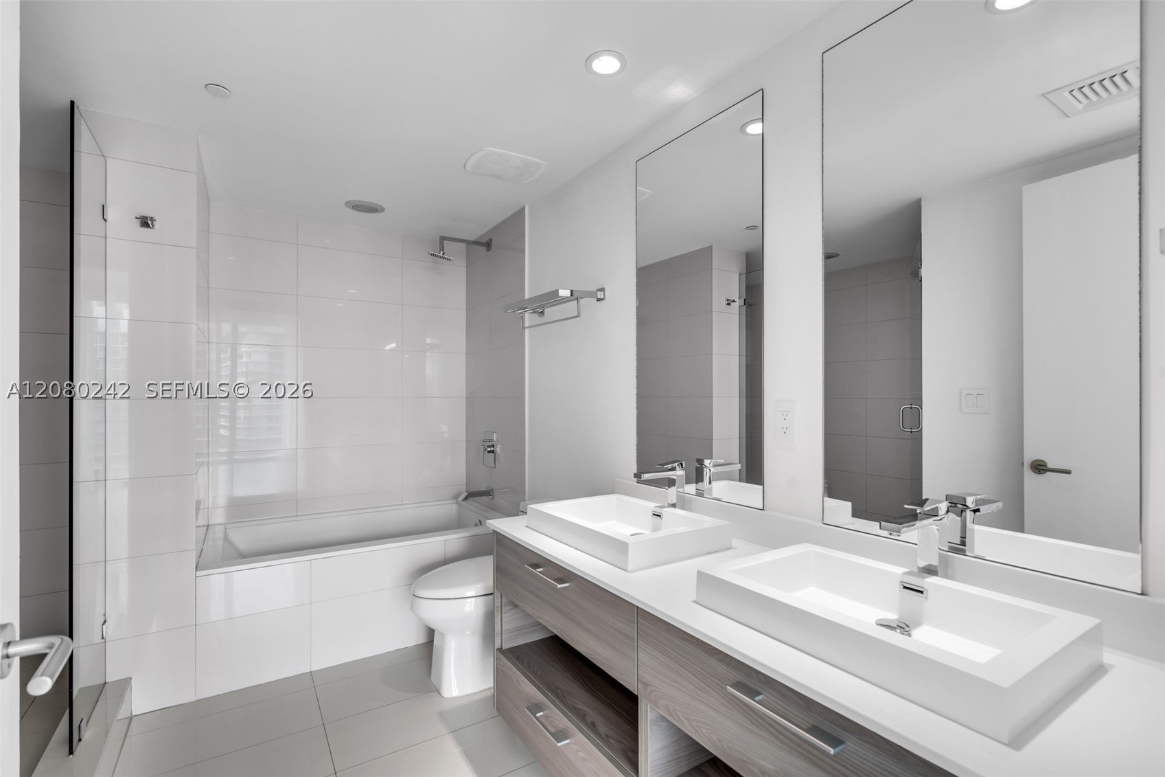 1300 S Miami Ave #2905, Miami FL 33130