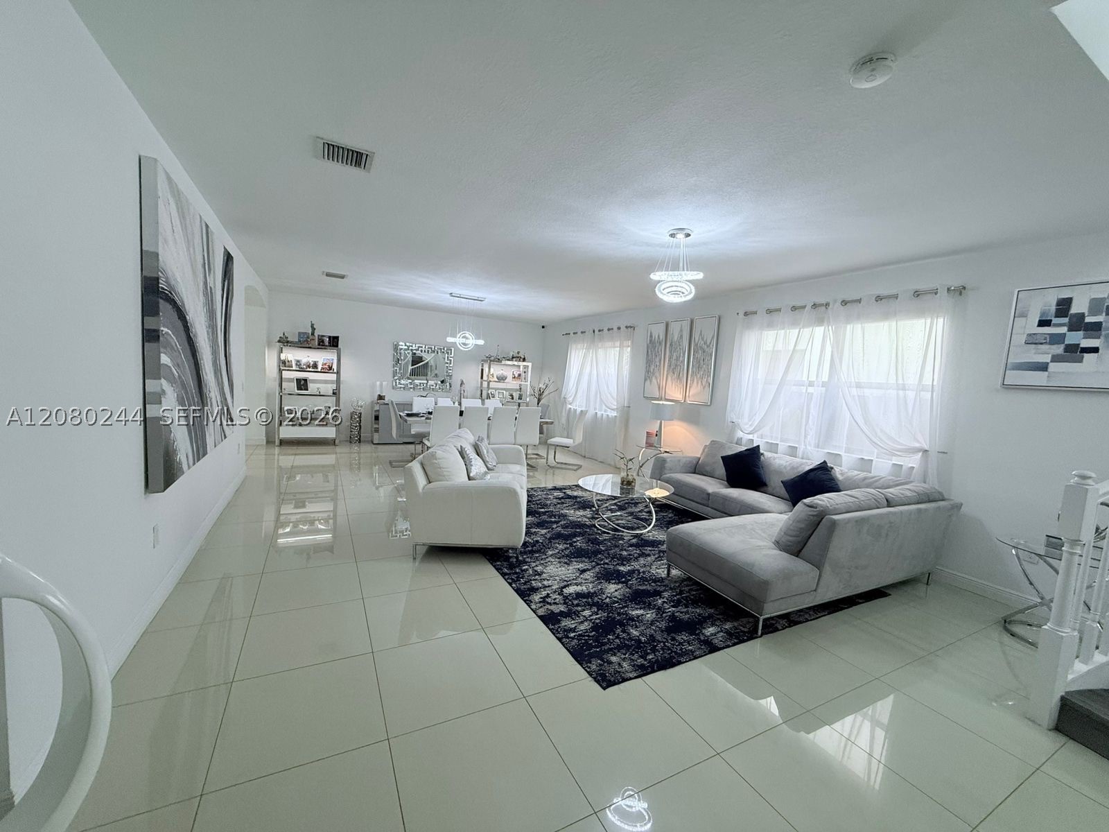 9907 NW 87th Ter, Doral FL 33178