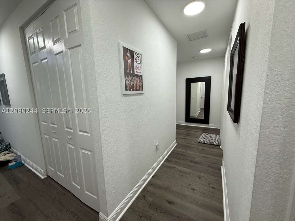 9907 NW 87th Ter, Doral FL 33178