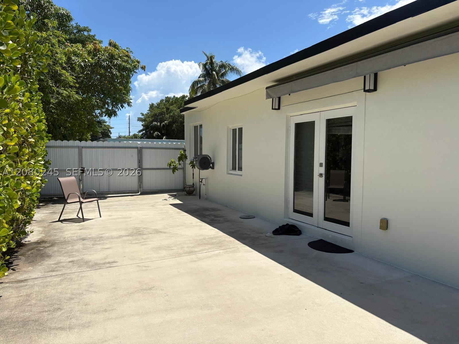5911 SW 62nd Ter, South Miami FL 33143