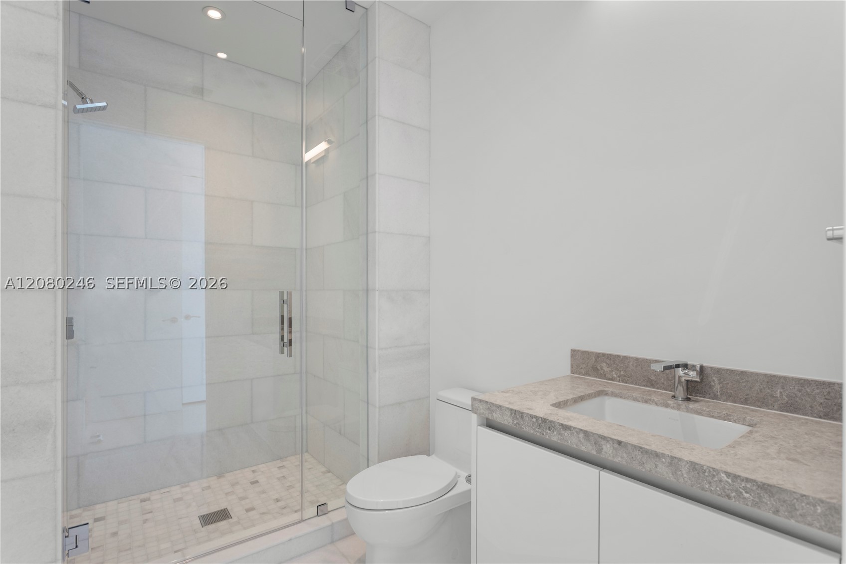 175 SE 25TH RD #2701, Miami FL 33129