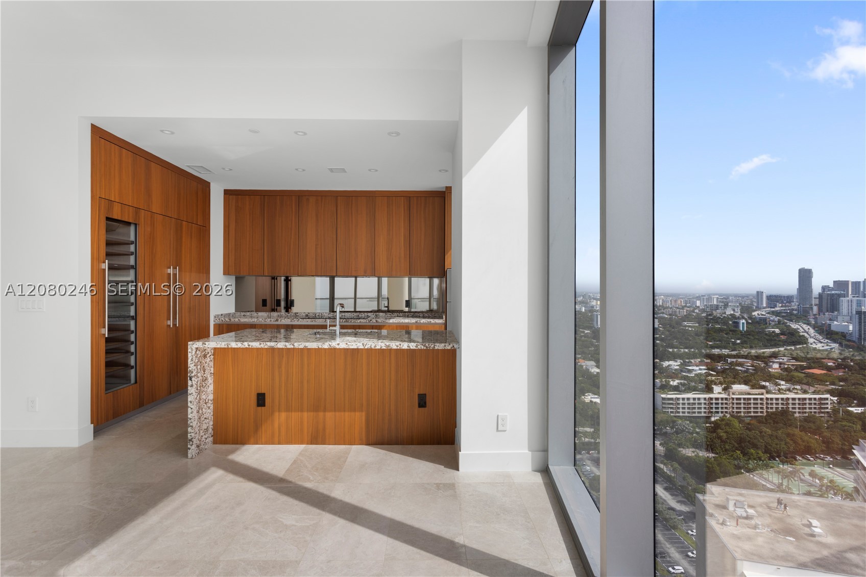 175 SE 25TH RD #2701, Miami FL 33129