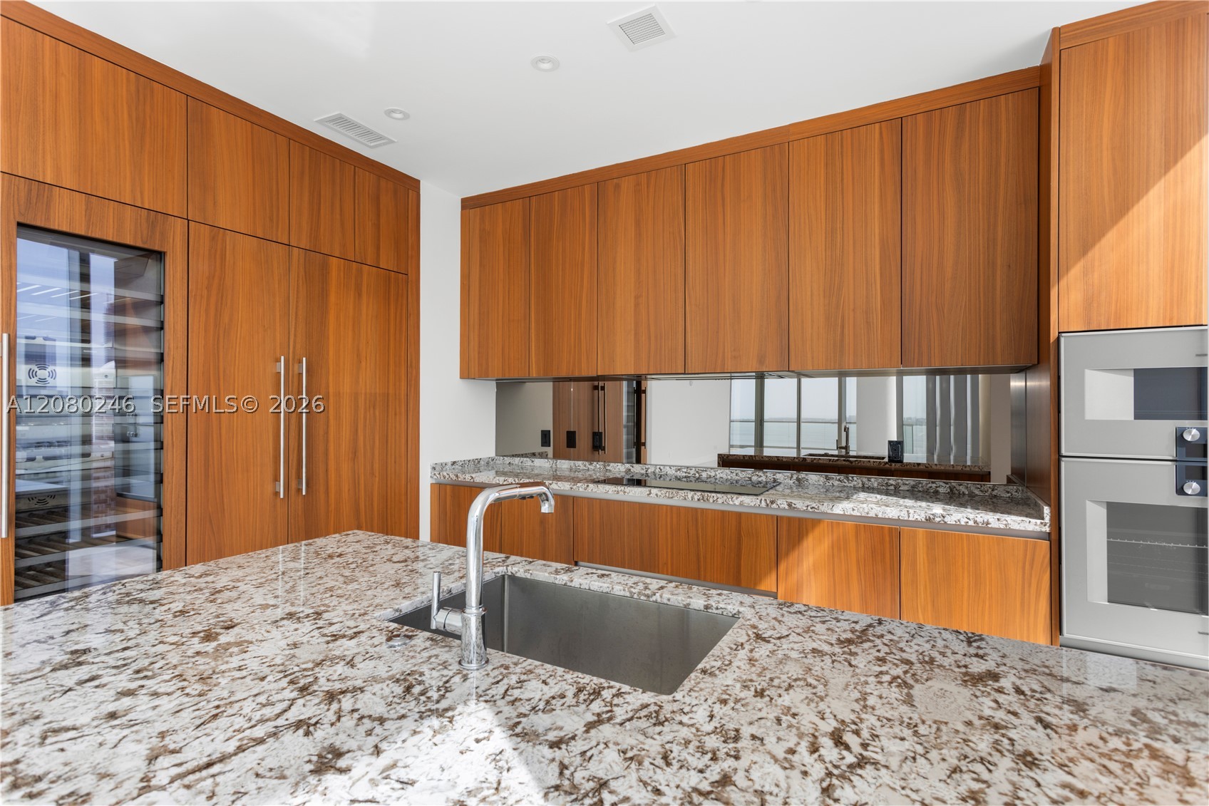 175 SE 25TH RD #2701, Miami FL 33129