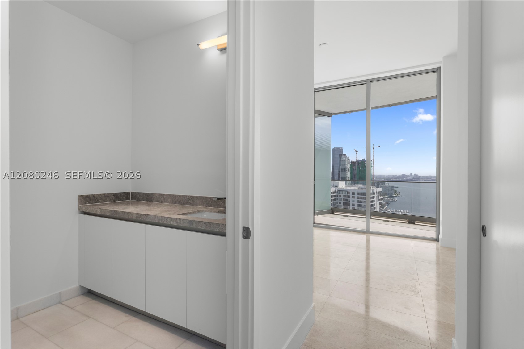 175 SE 25TH RD #2701, Miami FL 33129