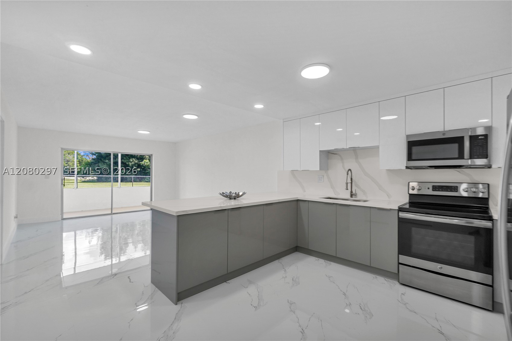 5100 SW 90th Ave #109, Cooper City FL 33328