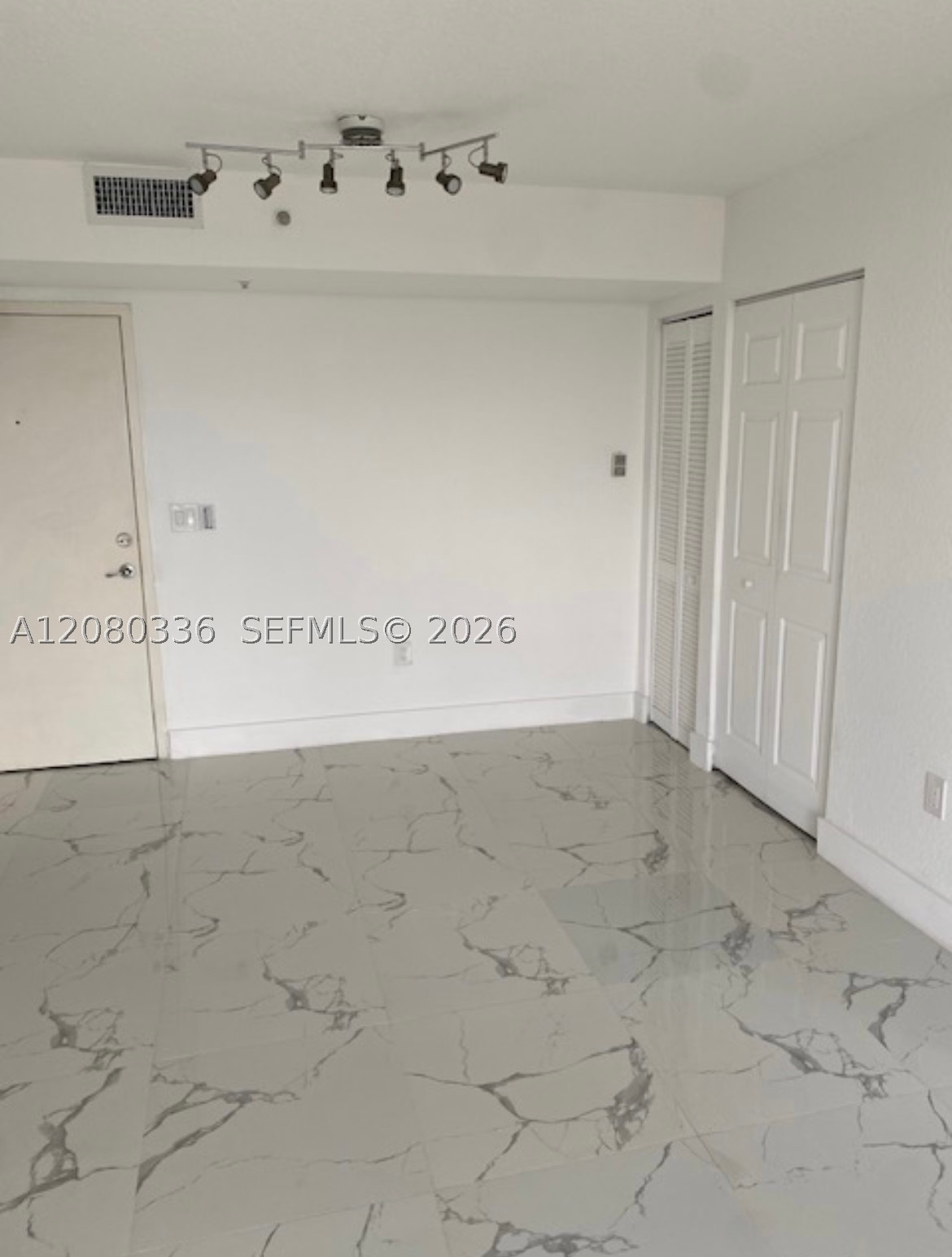 816 NW 11th St #902, Miami FL 33136