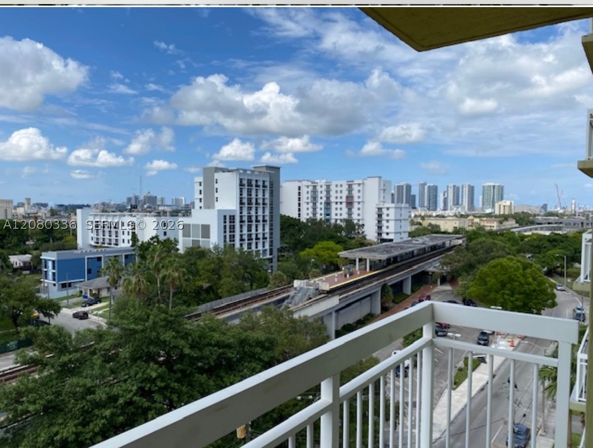 816 NW 11th St #902, Miami FL 33136