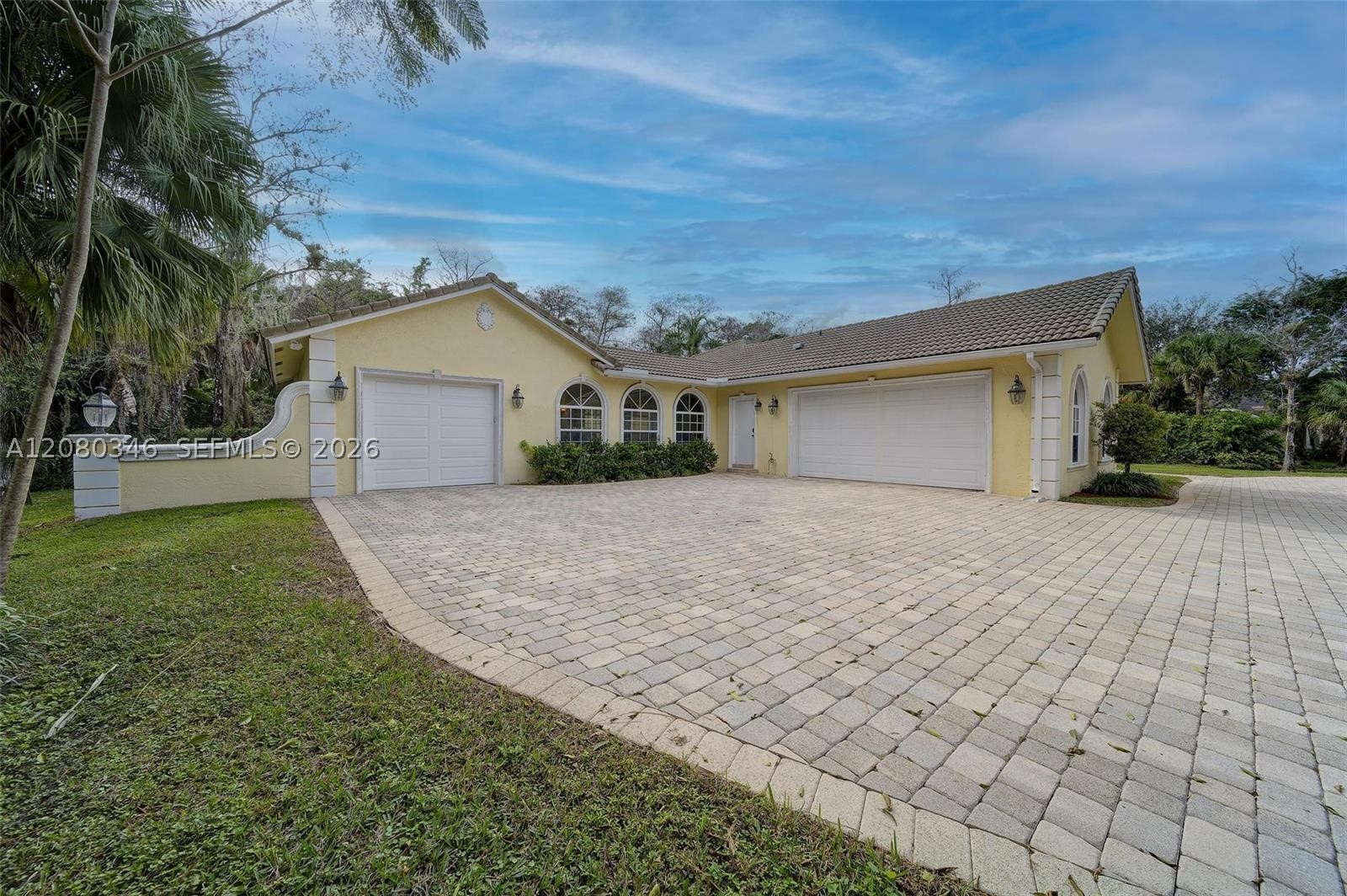 4750 W Leitner Dr, Coral Springs FL 33067