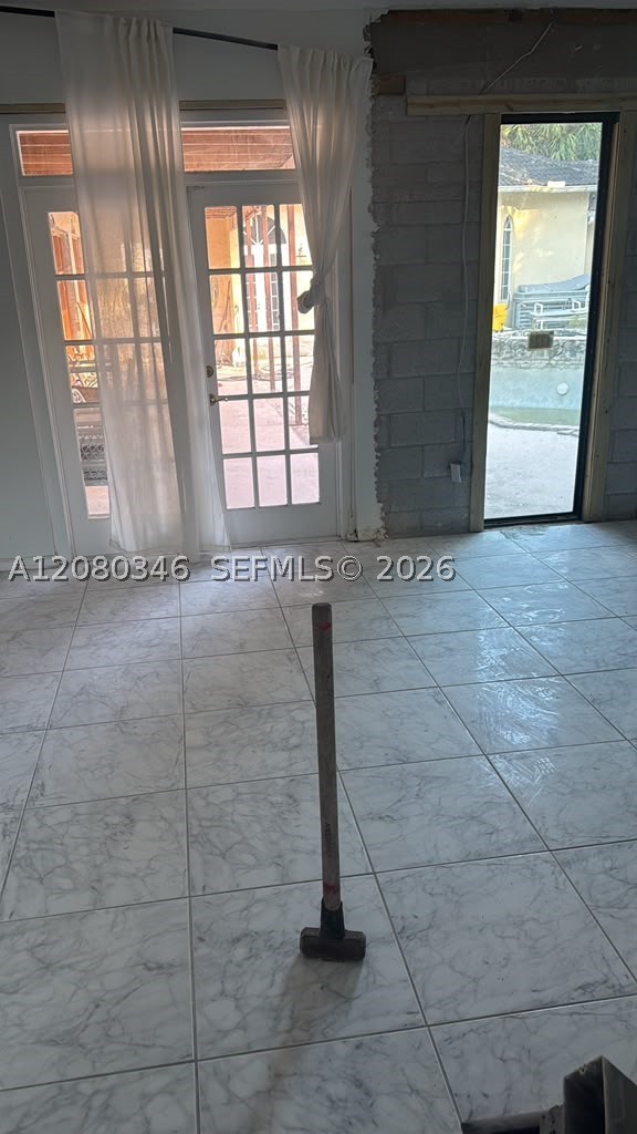 4750 W Leitner Dr, Coral Springs FL 33067