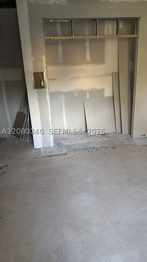 4750 W Leitner Dr, Coral Springs FL 33067