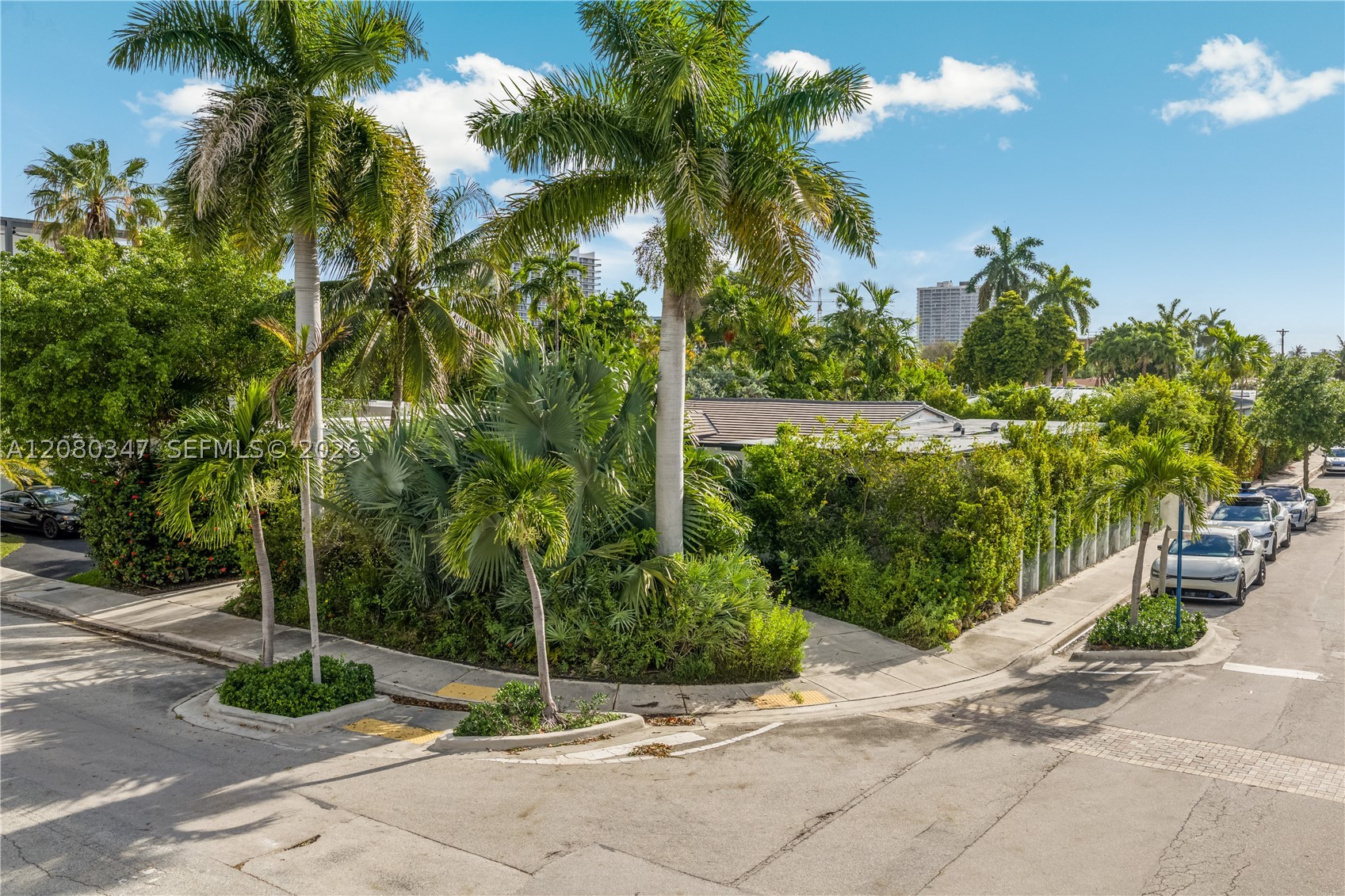7501 W Adventure Ave, North Bay Village FL 33141
