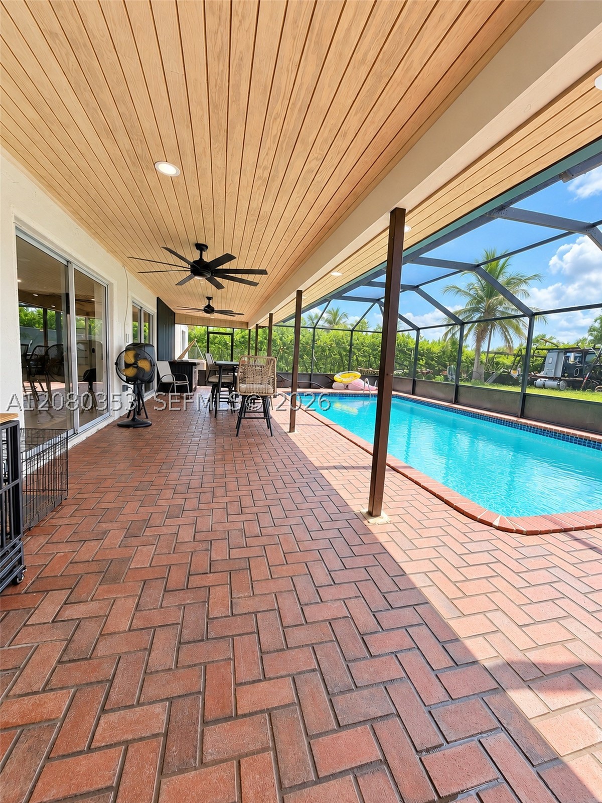 1422 NW 20th St, Homestead FL 33030