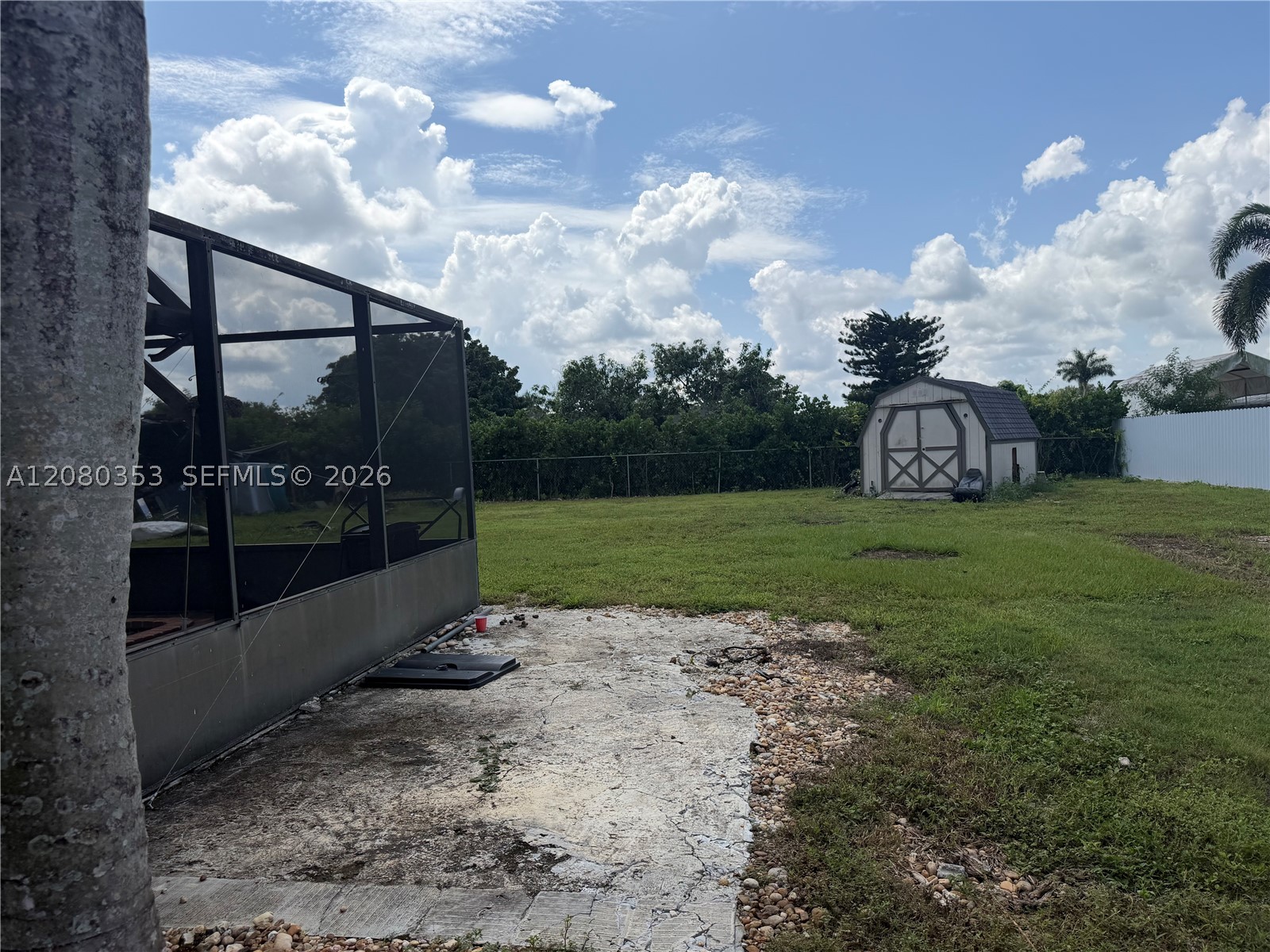 1422 NW 20th St, Homestead FL 33030