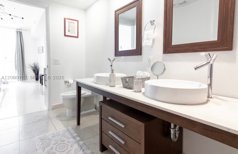 485 Brickell Ave #2606, Miami FL 33131