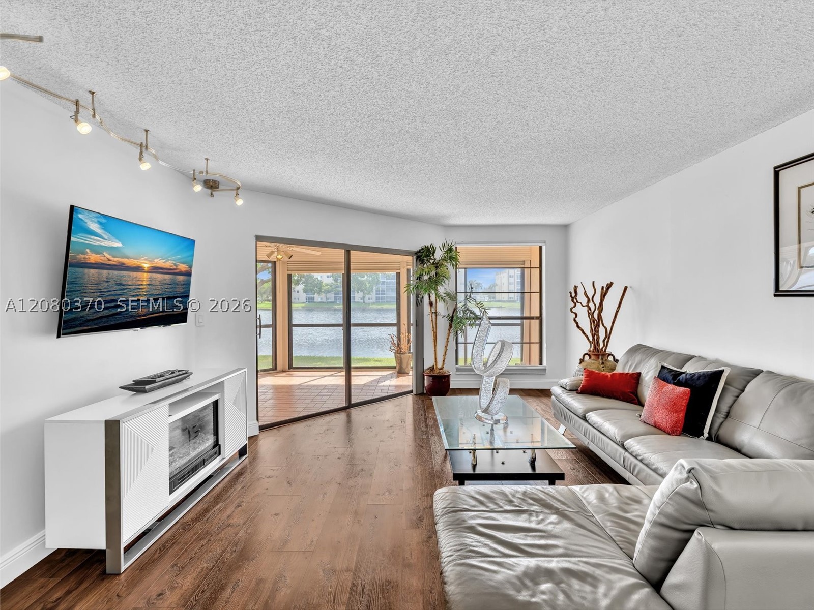 7518 Fairfax Dr #110, Tamarac FL 33321