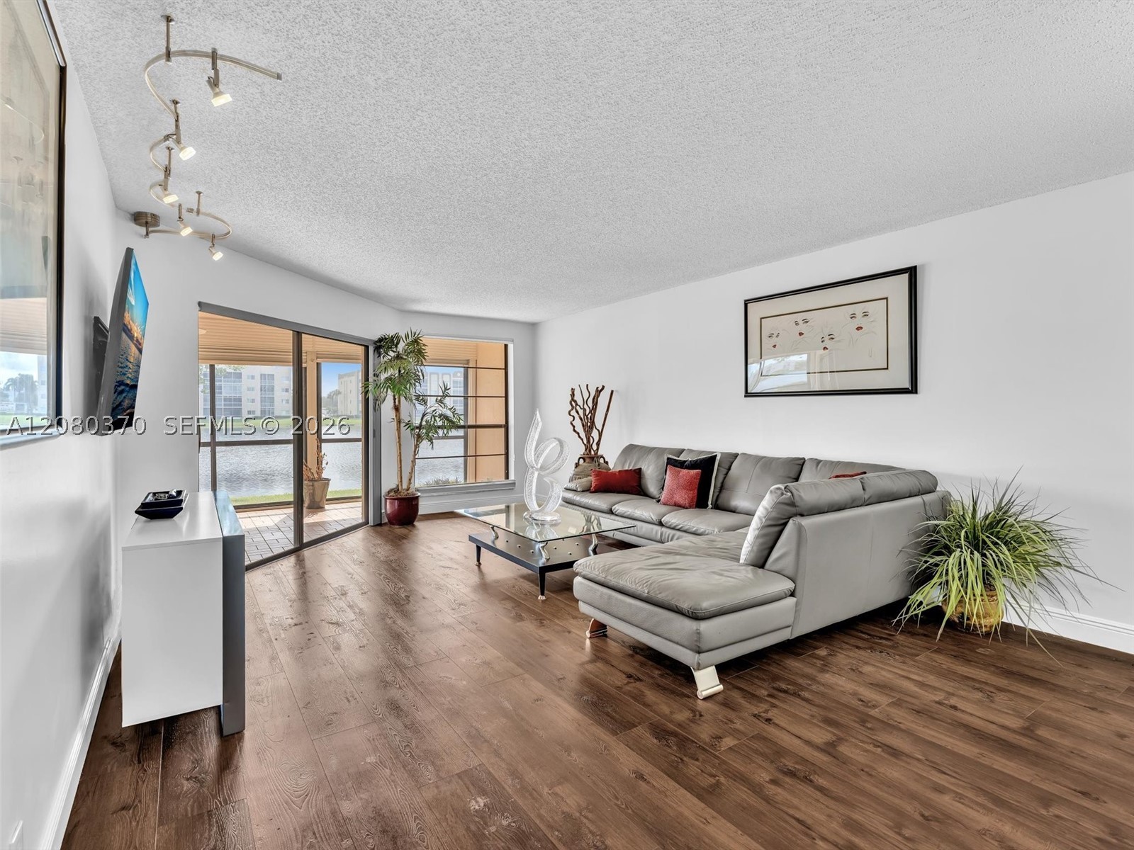 7518 Fairfax Dr #110, Tamarac FL 33321