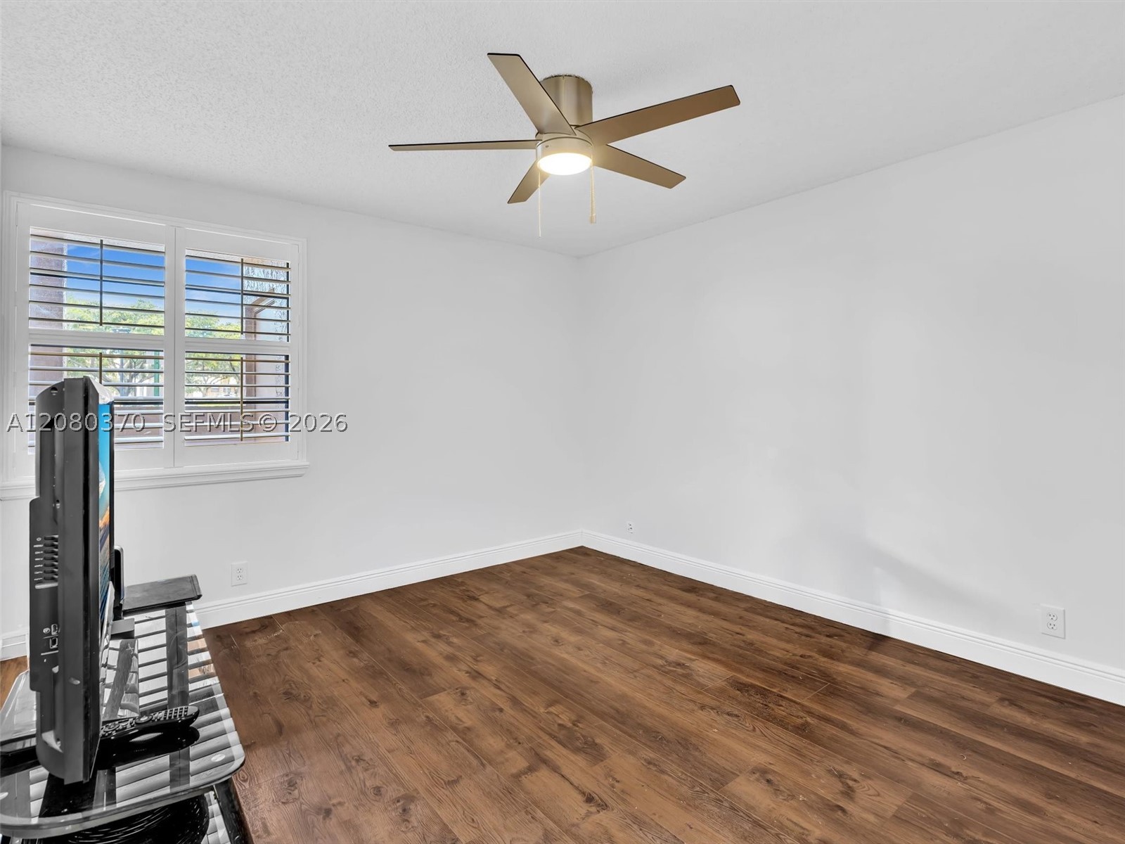 7518 Fairfax Dr #110, Tamarac FL 33321