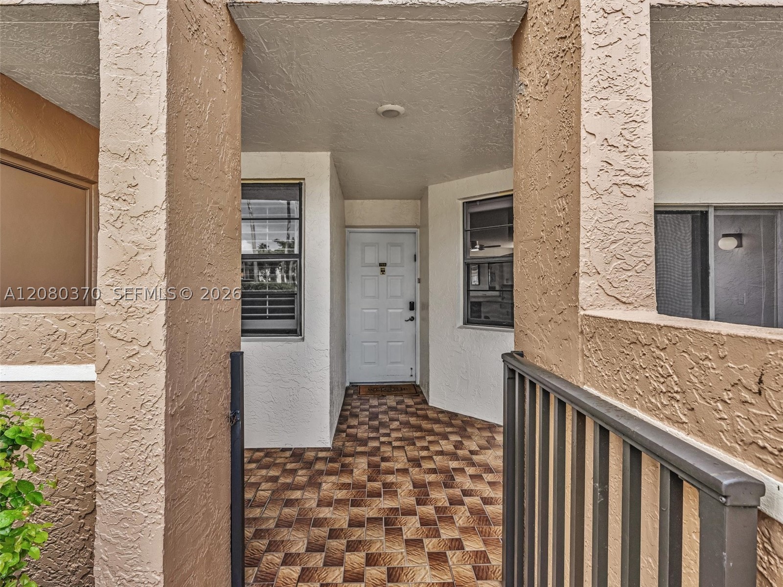 7518 Fairfax Dr #110, Tamarac FL 33321