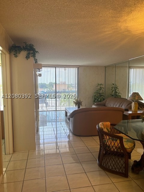Miami Beach FL 33140 - A12080392