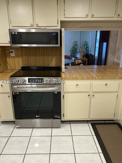 Miami Beach FL 33140 - A12080392