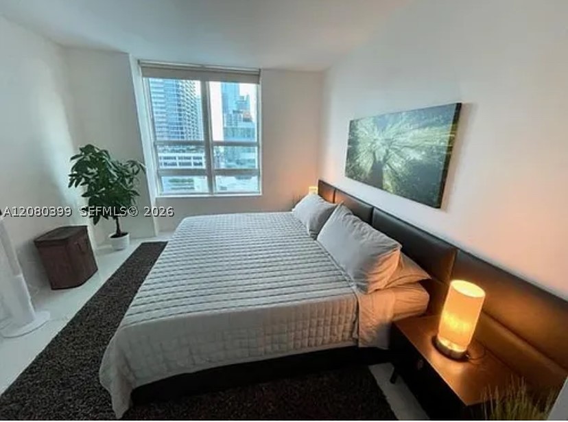 950 Brickell Bay Dr #2203, Miami FL 33131