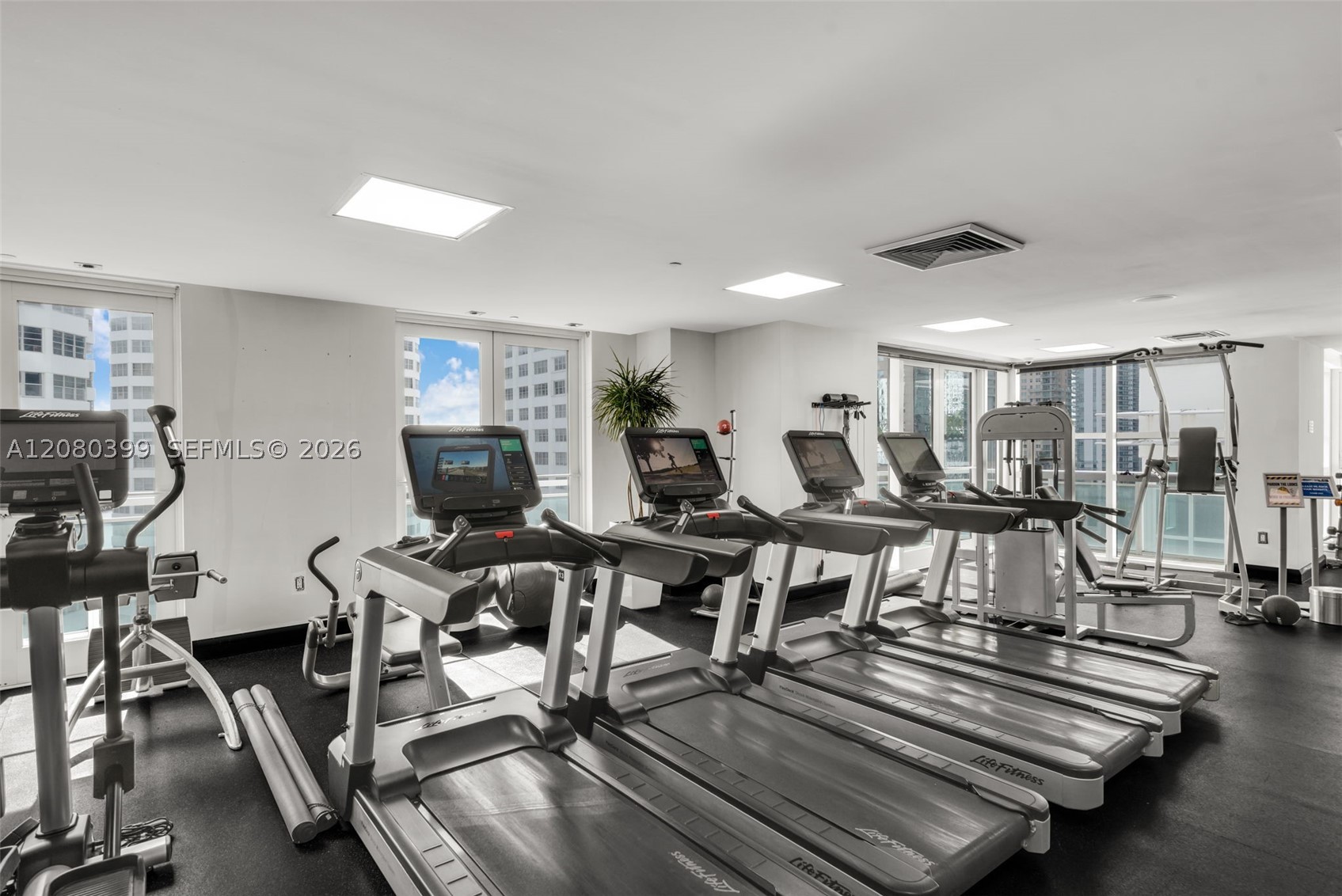 950 Brickell Bay Dr #2203, Miami FL 33131